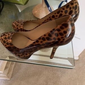 Leopard hi heel shoes